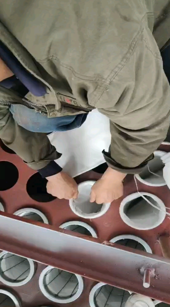 如何正確安裝布袋除塵器濾袋？專業指南與關鍵注意事項